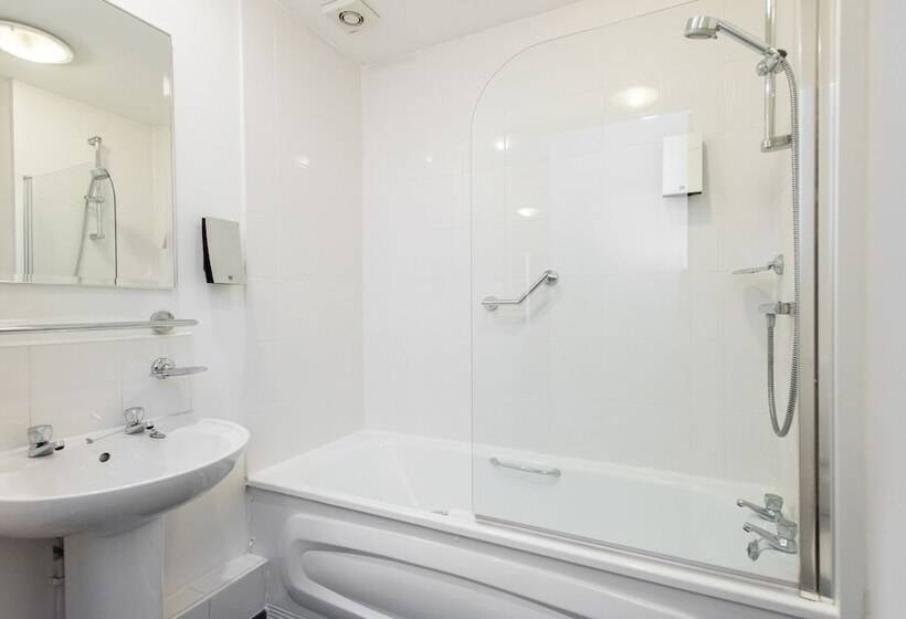 Апартаменты 2 Спальни, Premier Suites Birmingham