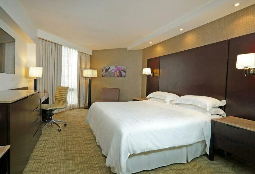 Номер Deluxe Кровать Кинг Вид на Город, Sheraton Grand Panama