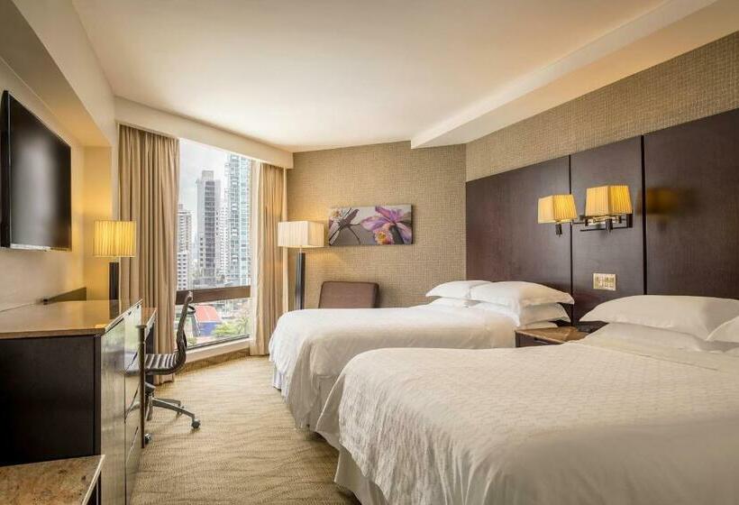 Номер Deluxe Вид на Город, Sheraton Grand Panama
