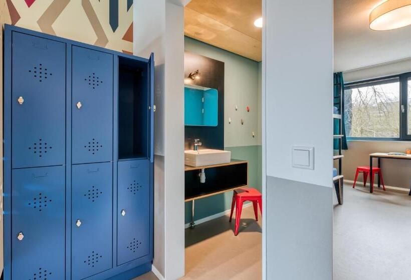 Четырехместный Номер Стандарт, Stayokay Hostel Maastricht
