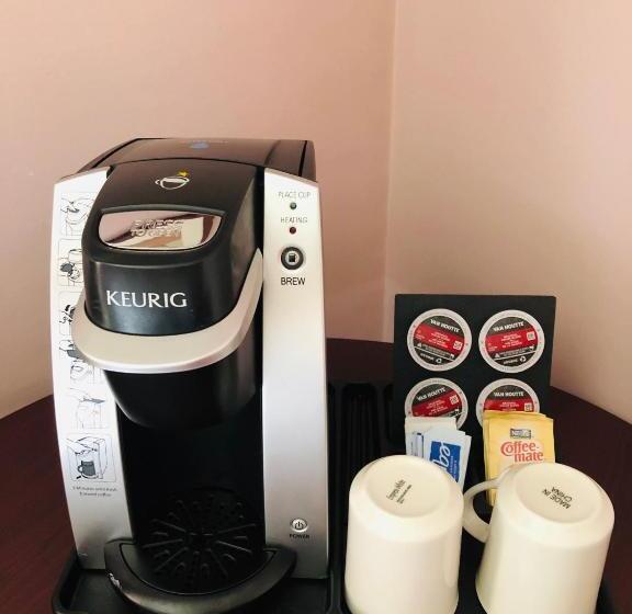 キングサイズベッドのスタンダードルーム, Super 8 By Wyndham Lake Country/winfield Area
