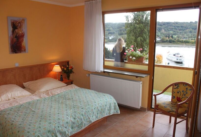 Номер Стандарт Вид на Реку, Rheinhotel Bellavista