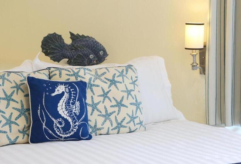 سوئیت دلوکس 2 خوابه, Sandyport Beach Resort