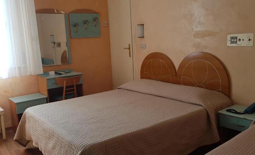 اتاق استاندارد چهار تخته, Britannia Rimini Marina Centro