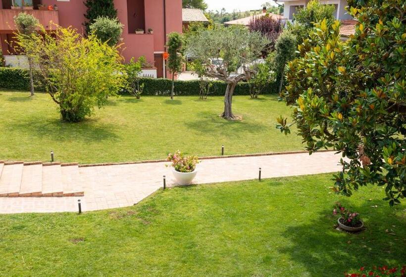 Suite, Giardino Suites&spa
