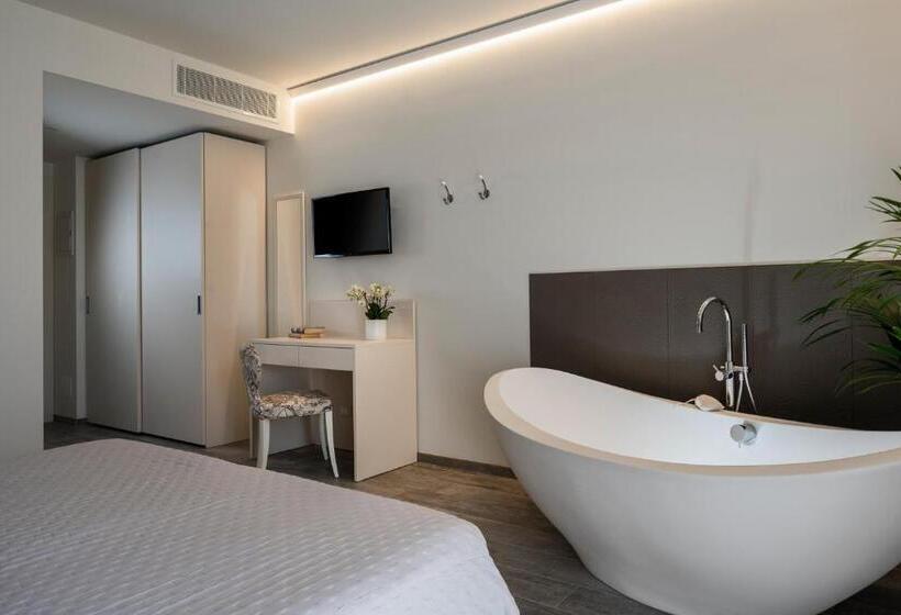 اتاق لوکس, Giardino Suites&spa