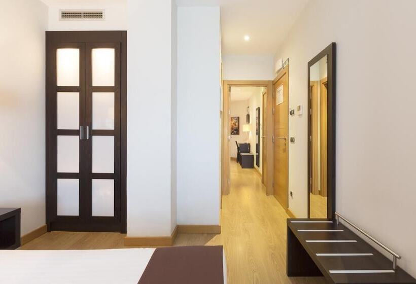 스탠다드 룸, Plazaola