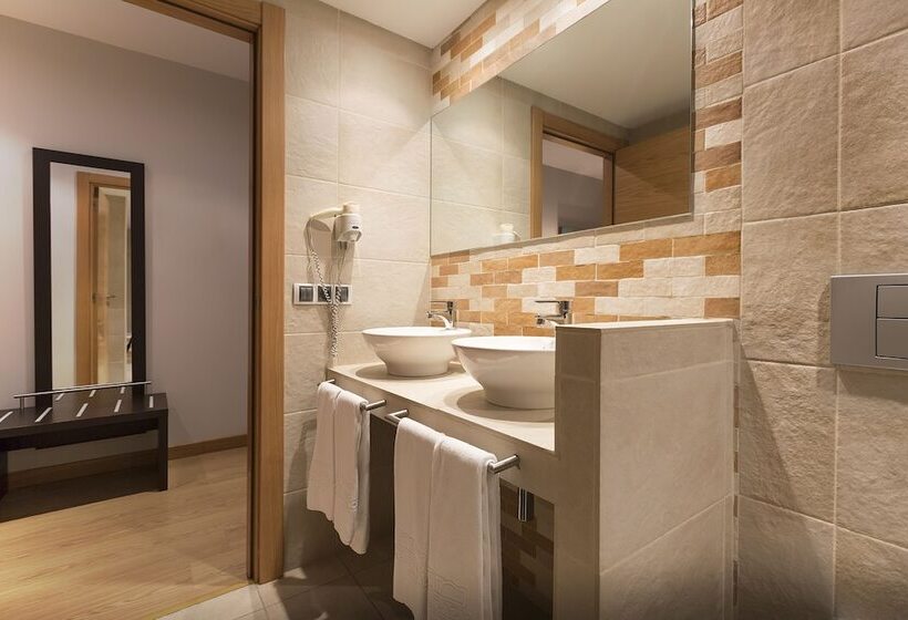 4인용 스탠다드 룸, Plazaola