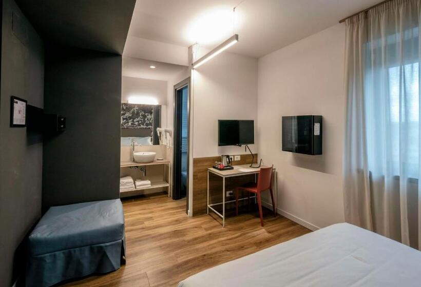 اتاق سوپریور با تخت بزرگ, Best Western Hotel Corsi