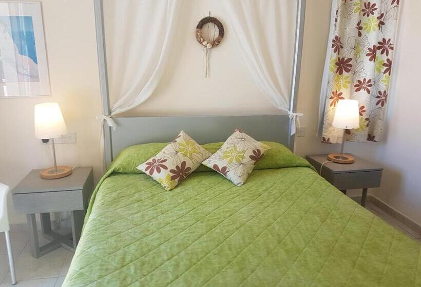 Вилла 3 Спальни, Natura Beach Hotel And Villas