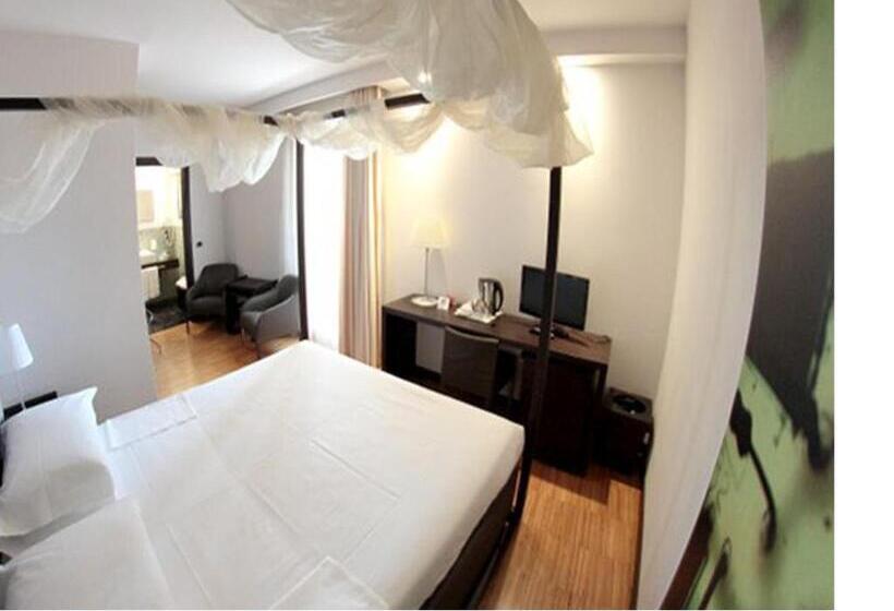 Полулюкс, Postumia Hotel Design