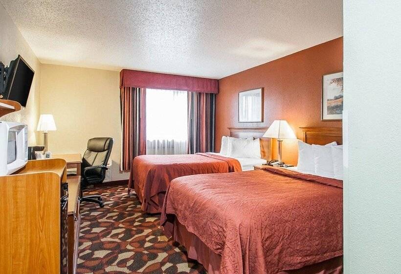 Номер Стандарт 2 Двуспальные Кровати, Quality Inn & Suites Kansas City I435n Near Sports Complex