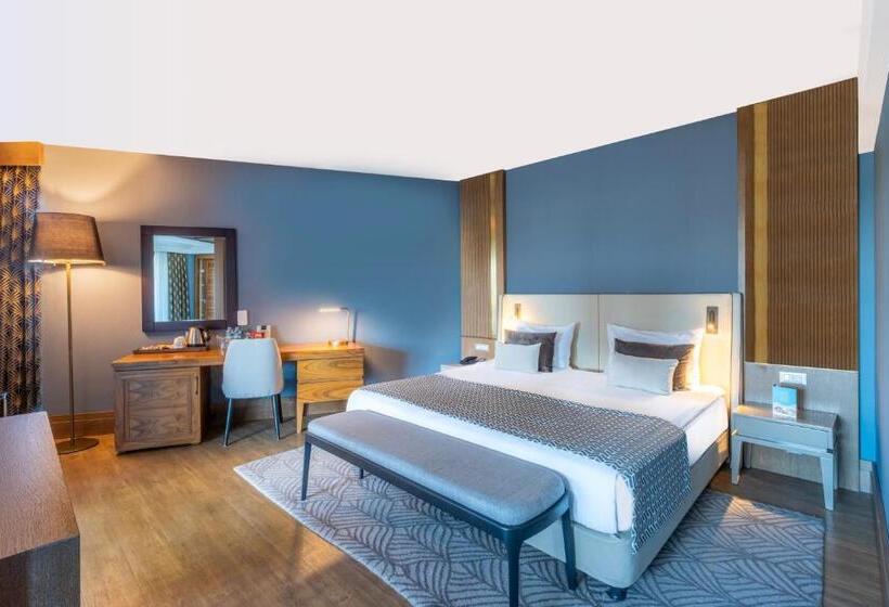Люкс Сеньор, Susesi Luxury Resort