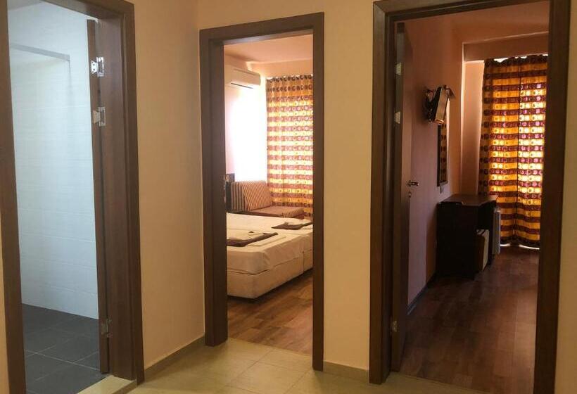 Номер Superior, Bisser Hotel   Free Parking   Free Pool Access