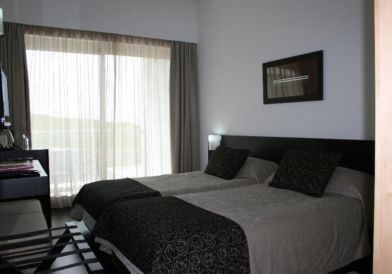 اتاق استاندارد, Crowne Plaza Caparica Lisbon