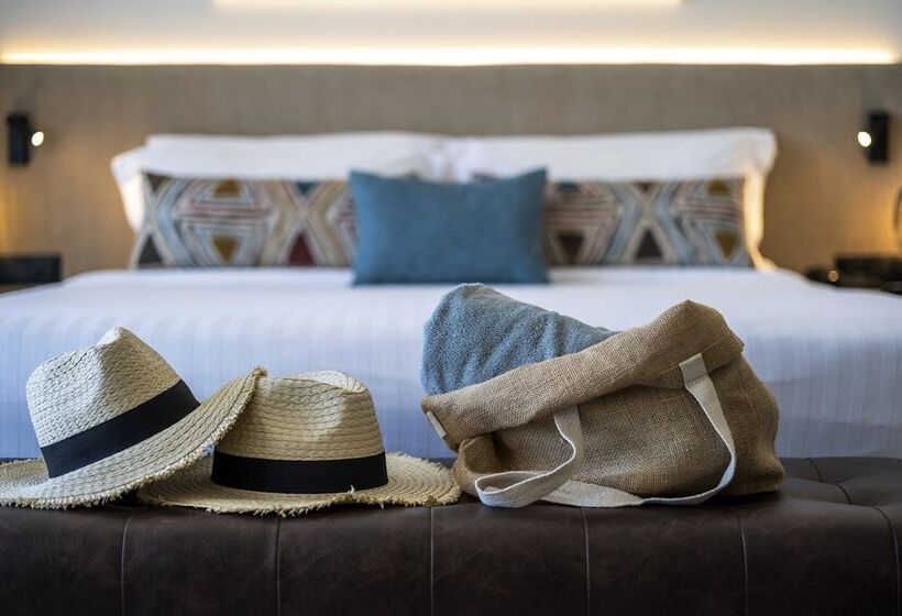 اتاق پرمیوم, Crowne Plaza Caparica Lisbon