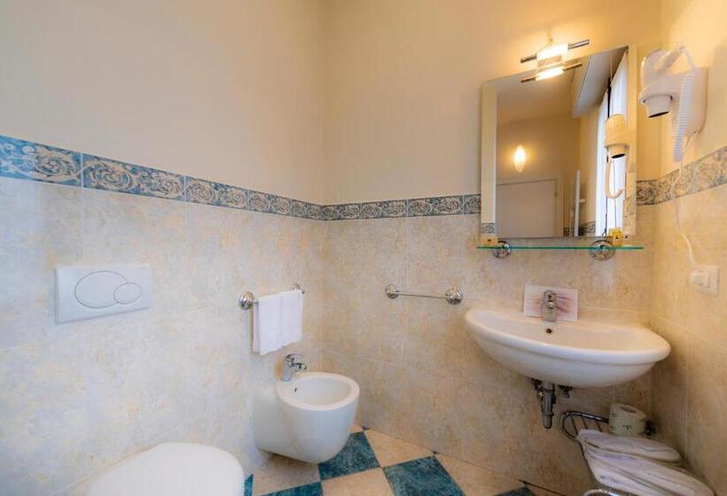 سوییت جونیور, Villa Elda Boutique
