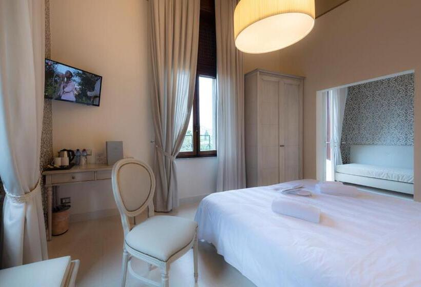 اتاق لوکس با بالکن, Villa Elda Boutique