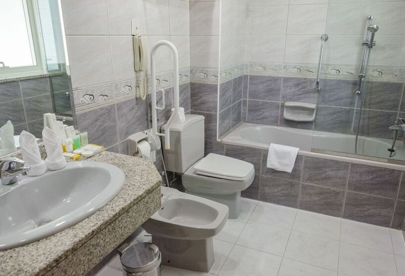 اتاق استاندارد یک نفره, Avenue Hotel Dubai