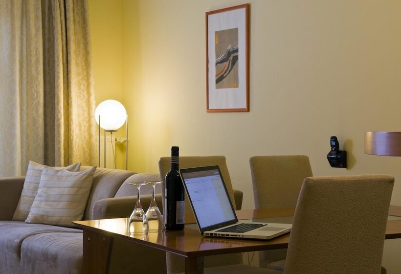 Люкс Повышенной Комфортности, Mamaison Residence Izabella Budapest