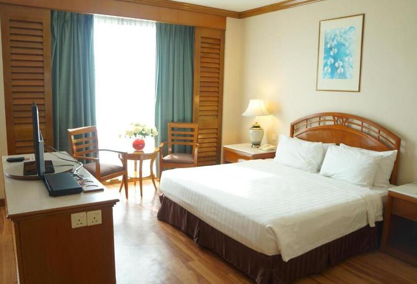 주니어 스위트, Sabah Oriental