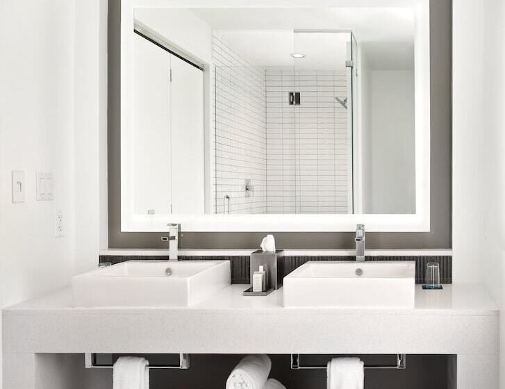 اتاق استاندارد برای معلولان, The Lumen