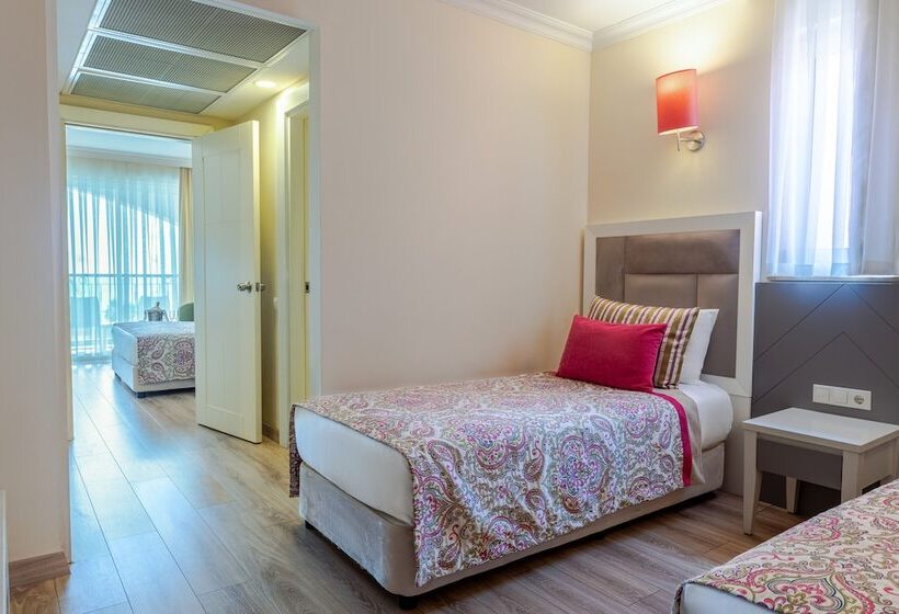 Семейный Номер, Orange County Belek