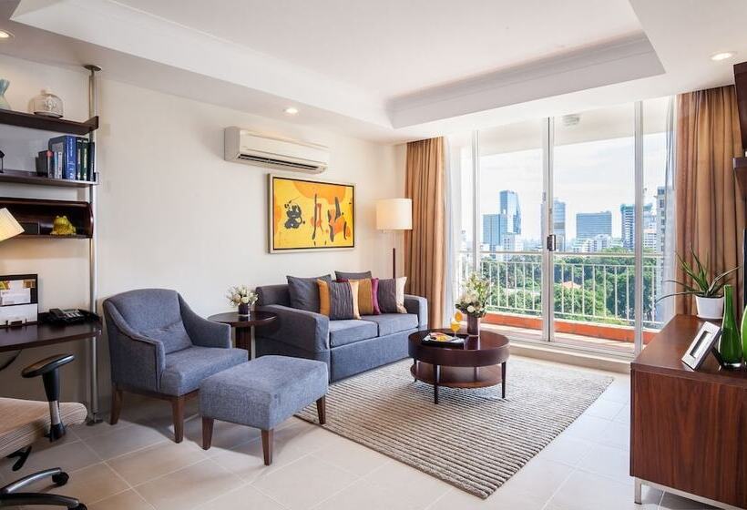 2 Bedroom Premium Apartment, Somerset Chancellor Court