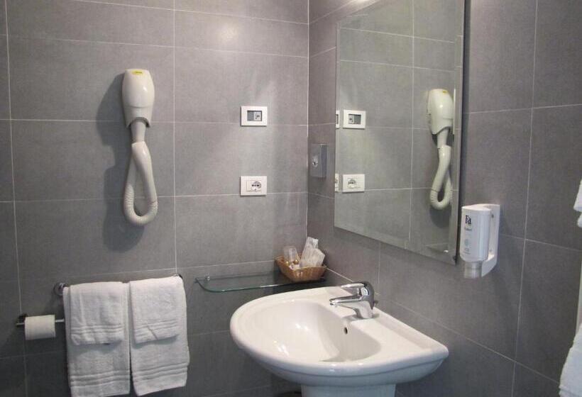 Полулюкс, Park Hotel Il Vigneto