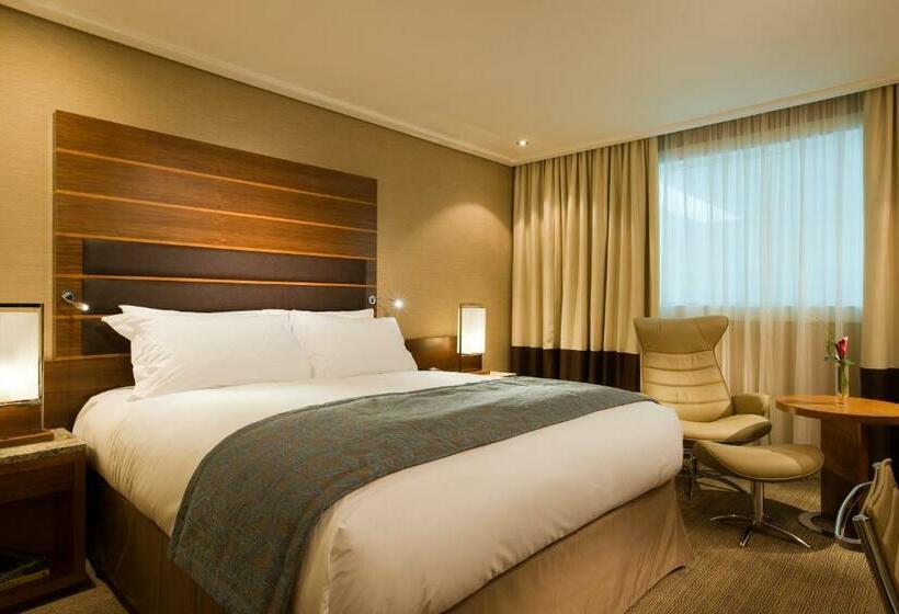 Номер Superior Кровать Кинг, Sofitel London Heathrow