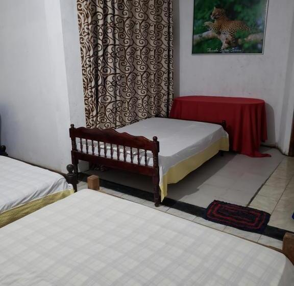 Семейный Номер Deluxe, Tharuka Rest Inn