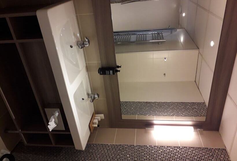 Люкс, Ibis Styles Melun