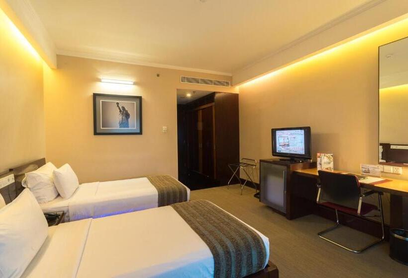 スタンダードルーム, Manhattan Hotel Jakarta