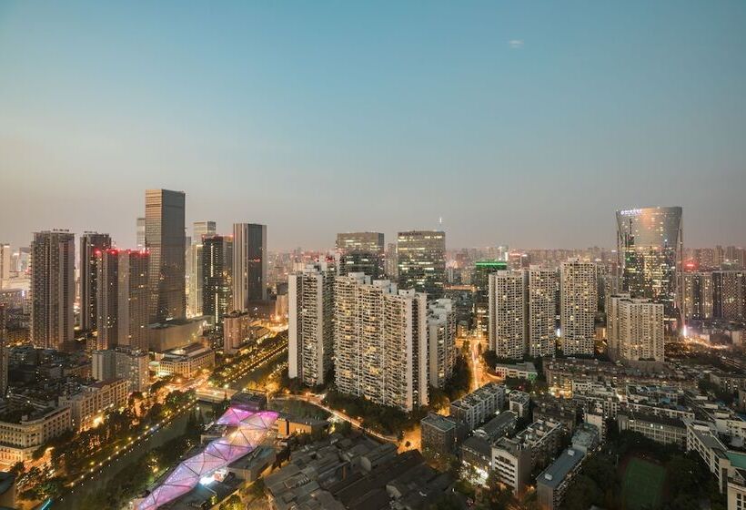اتاق استاندارد با چشم‌انداز رودخانه, Shangrila Chengdu
