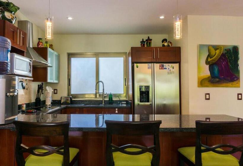 3 Schlafzimmer Apartment, Paseo Del Sol Condohotel By Bvr