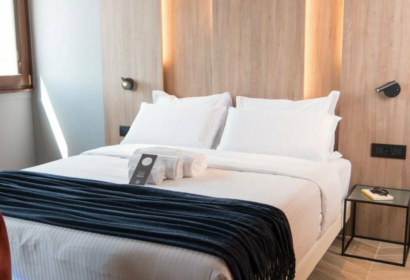 اتاق استاندارد با تراس, B&b Hotel Milano City Center Duomo