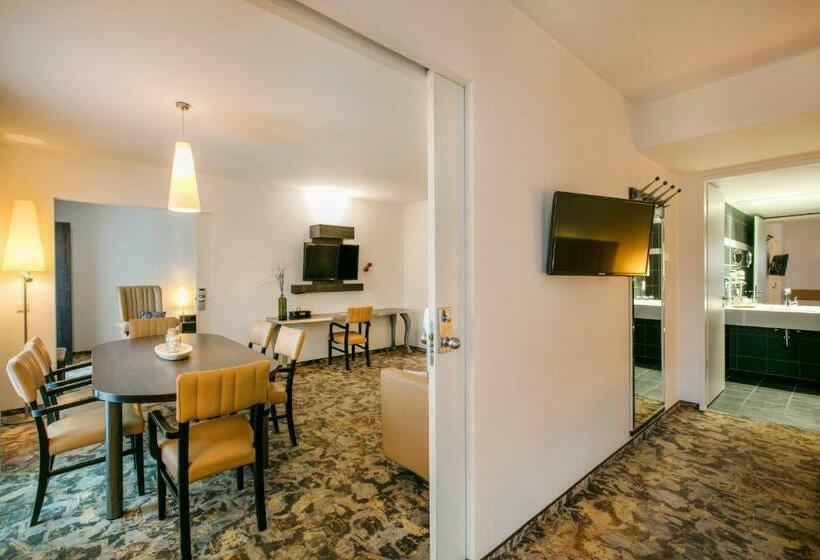 Apartamento 2 Dormitórios, Arcotel Camino Stuttgart