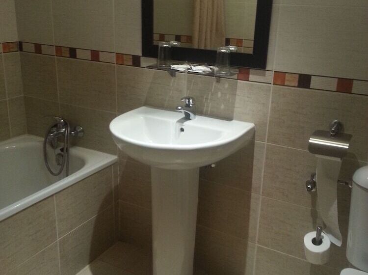 Номер Стандарт Трехместный, Hostal El Arco