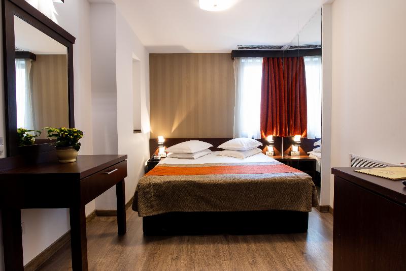 Economy Room, Duke Armeneasca City Center   Ex Tempo