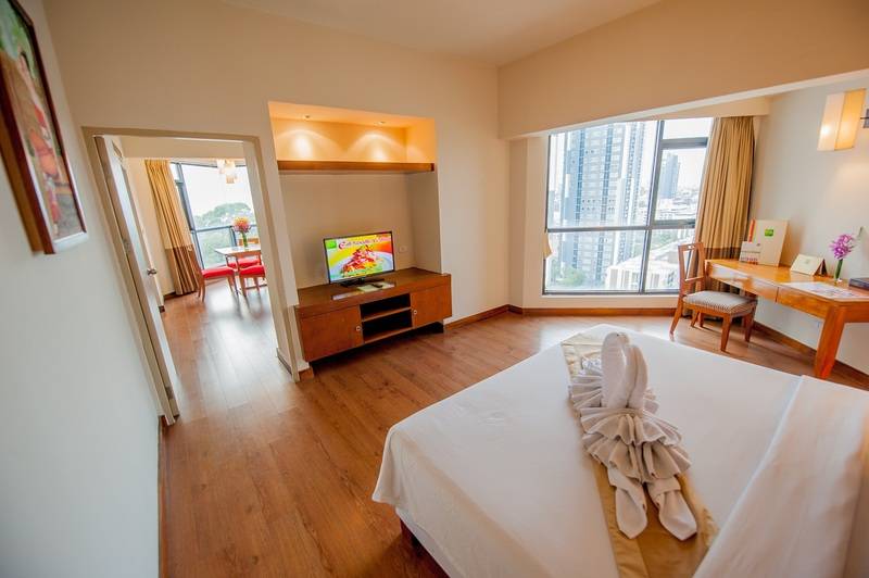 Люкс, The Seasons Pattaya   Sha Plus Certified