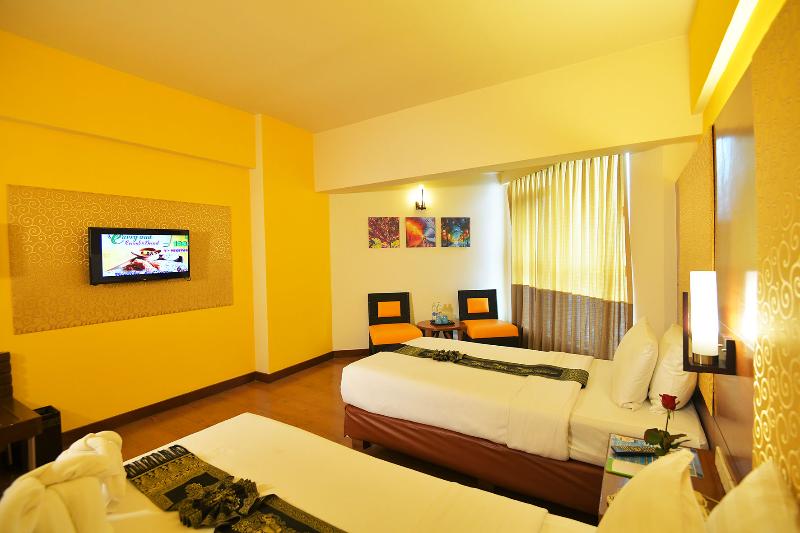 Номер Deluxe, The Seasons Pattaya   Sha Plus Certified