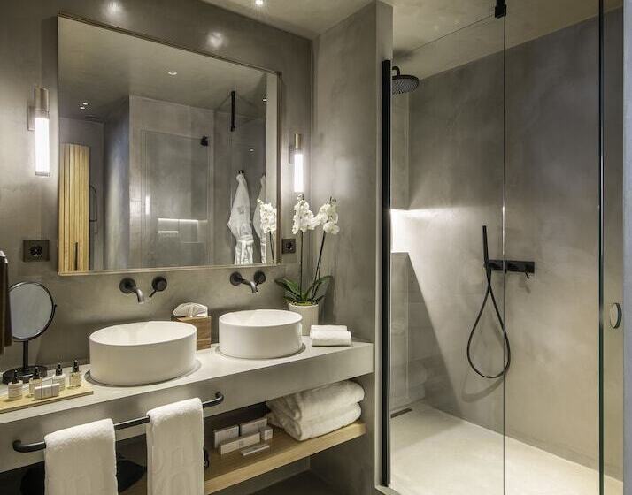 Habitación Deluxe, Only You Hotel Málaga