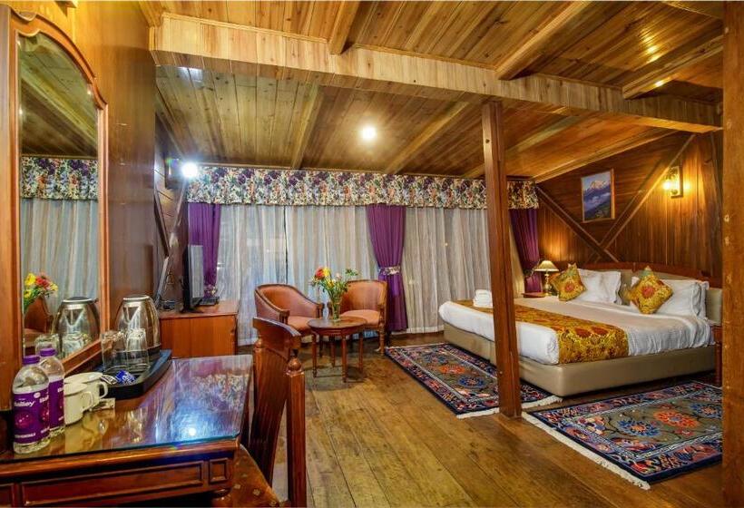 סוויטה, Muscatel Himalayan Resort   400 Mts From Mall Road