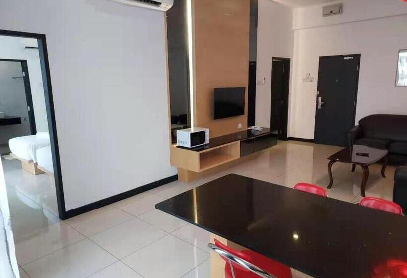 اتاق خانوادگی, Scott Service Suites