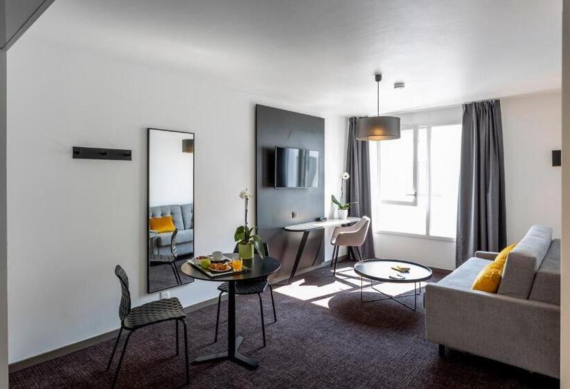 Апартаменты 1 Спальня, Nemea Appart Hotel Europe Velizy Villacoublay