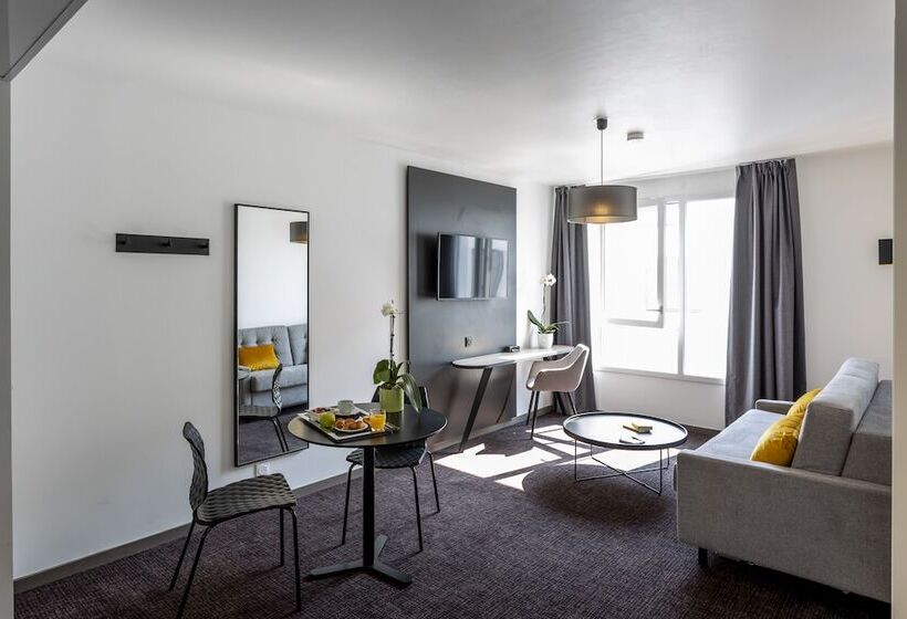 Апартаменты 1 Спальня, Nemea Appart Hotel Europe Velizy Villacoublay