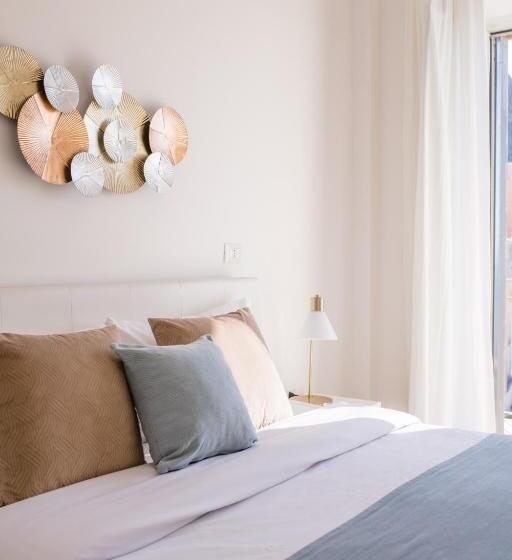اتاق استاندارد با بالکن, Naro Suites And Rooms