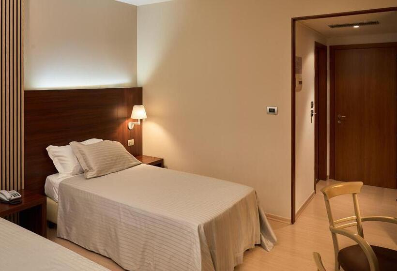 اتاق سوپریور, Delfina Palace