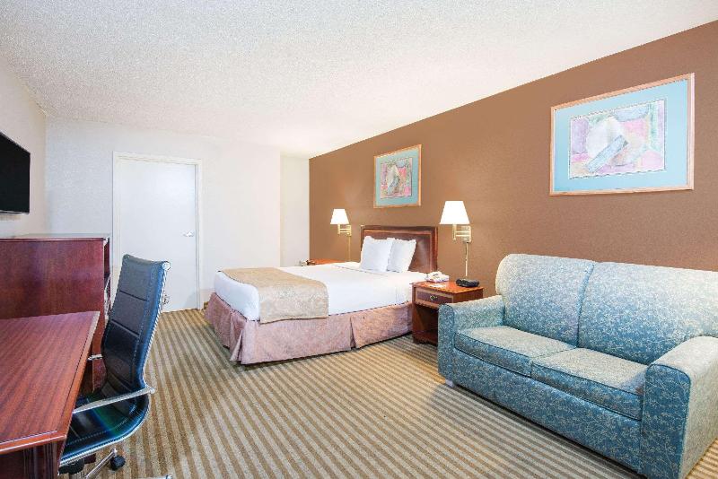キングサイズベッドのスタンダードルーム, Hampton Inn By Hilton London