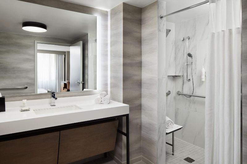 Номер Executive, Ibis Kuwait Salmiya